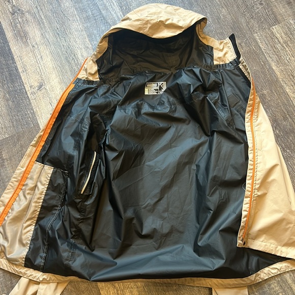 ✌️Tan Dutch Bros wind breaker/rain coat - Picture 9 of 10